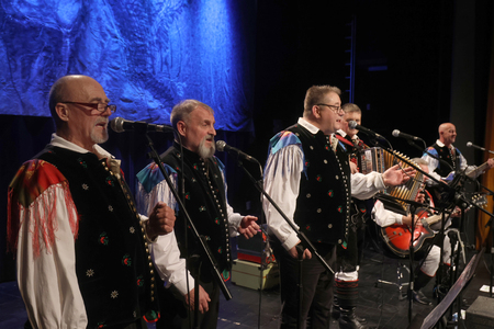 KONCERT ANSAMBLA JELEN 19 FOTO LJUBO VUKELIČ